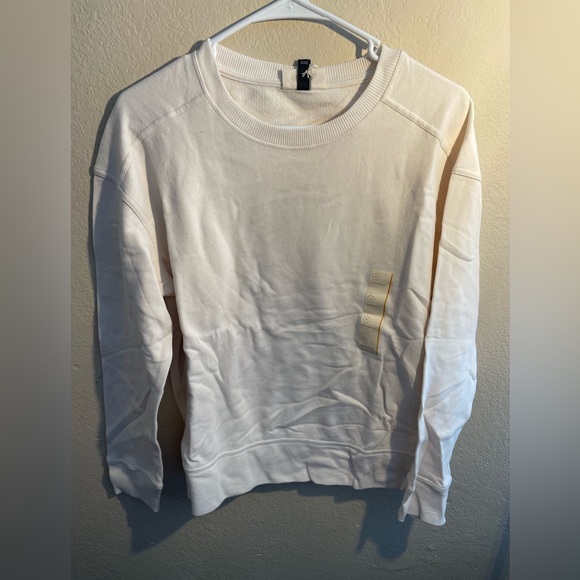Universal thread women’s teen small plain cream sweatshirt-NWT - Picture 1 of 6